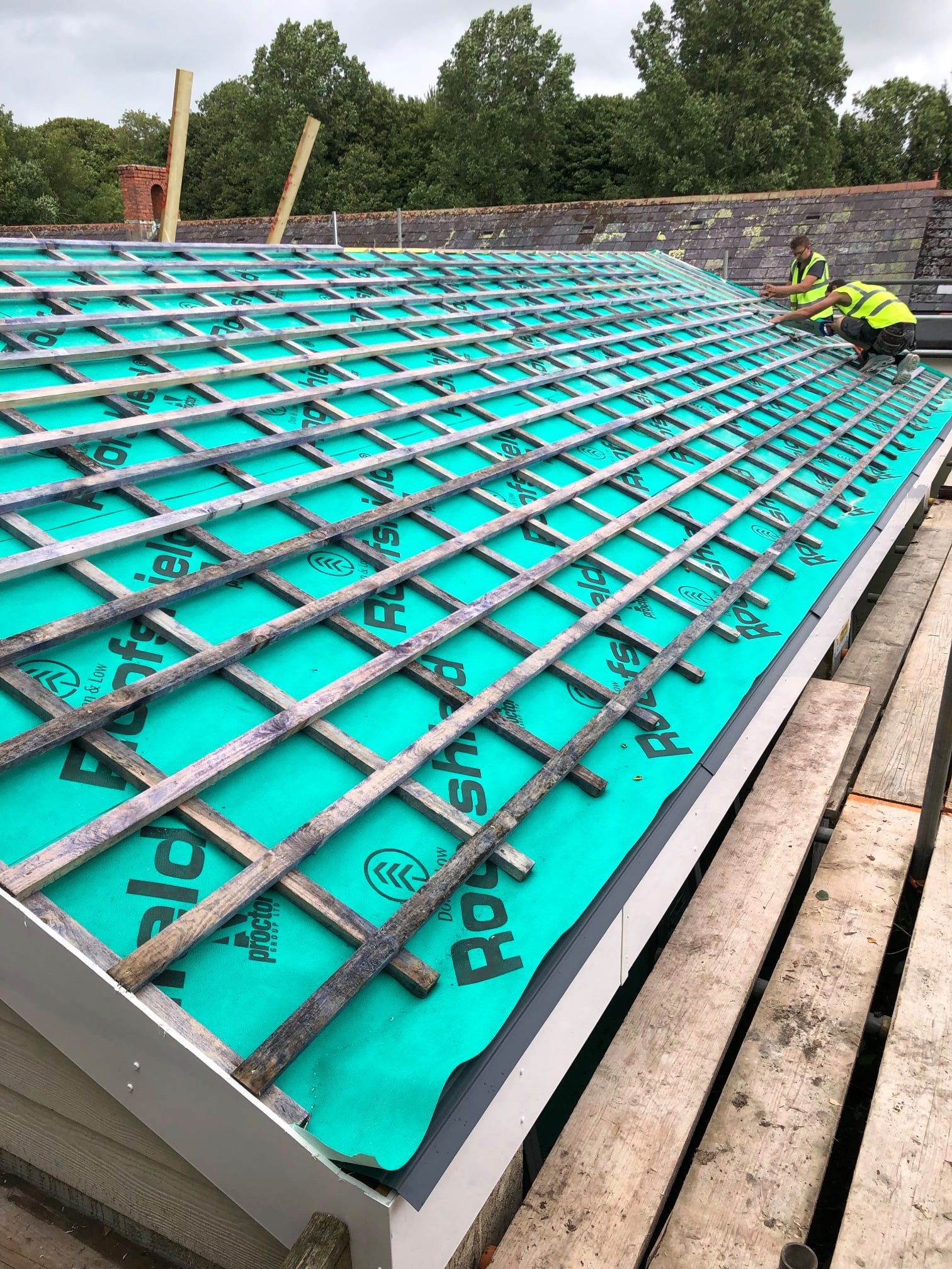 Image gallery slide 3