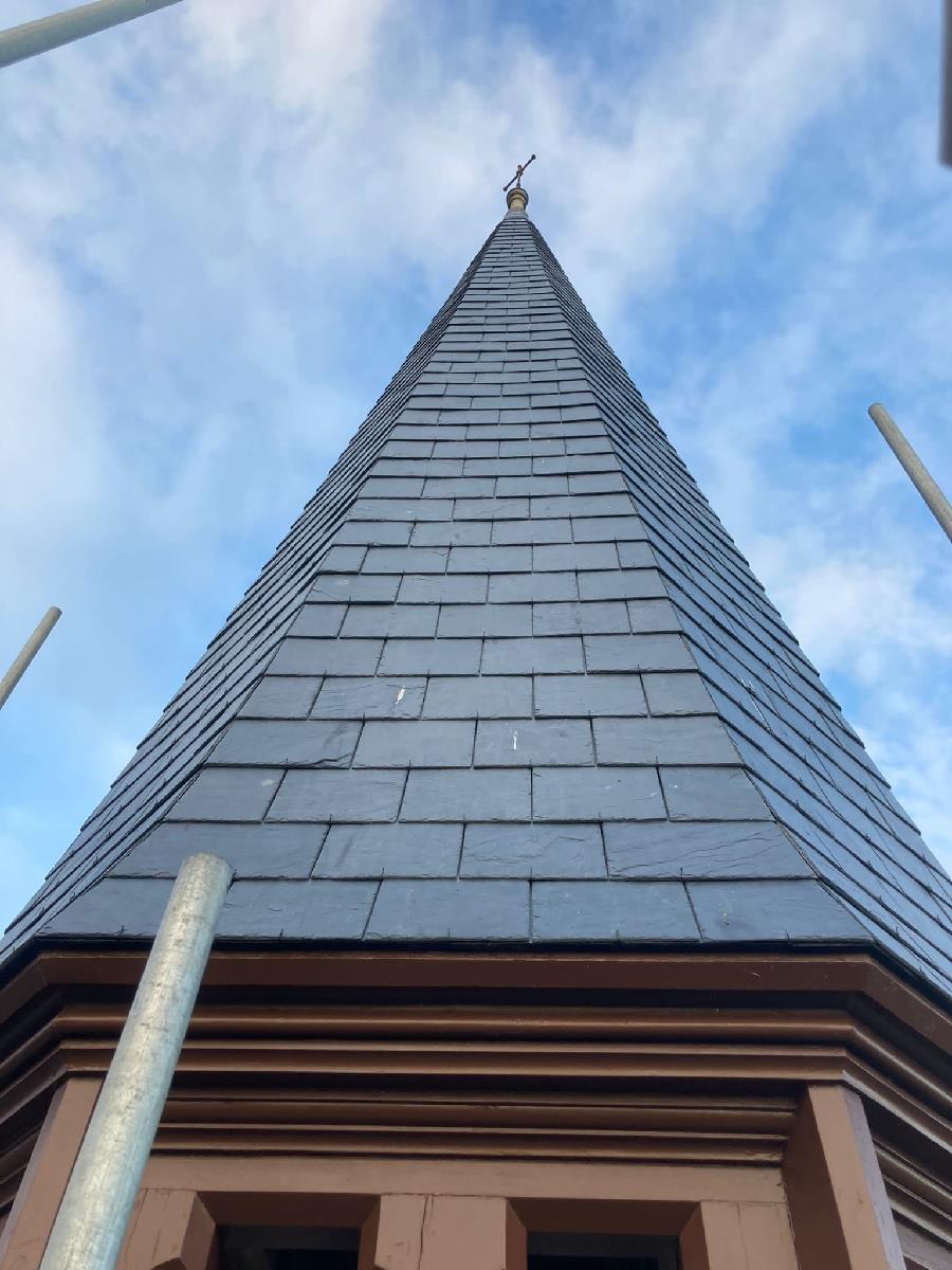 Image gallery slide 10