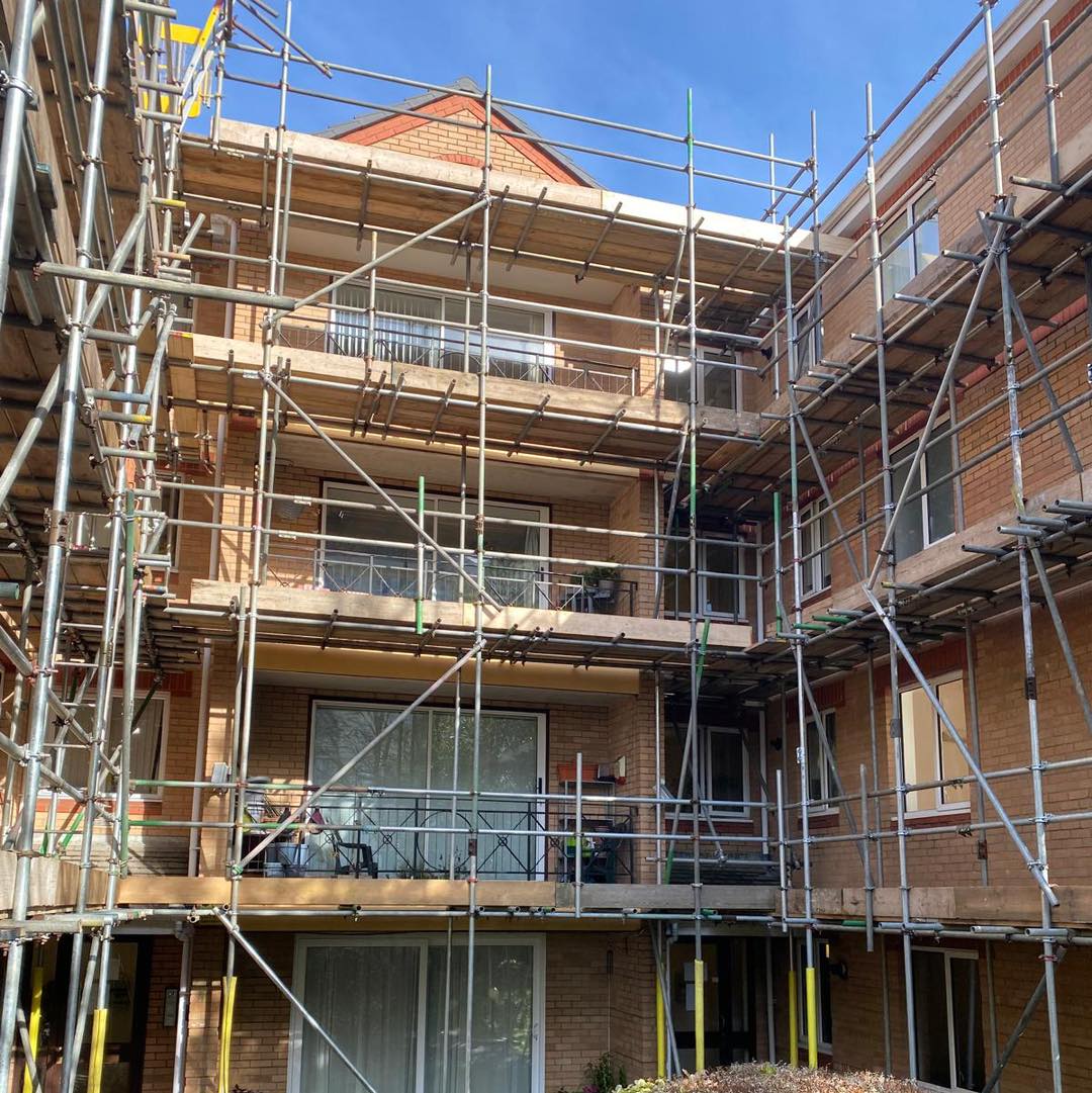 Image gallery slide 1